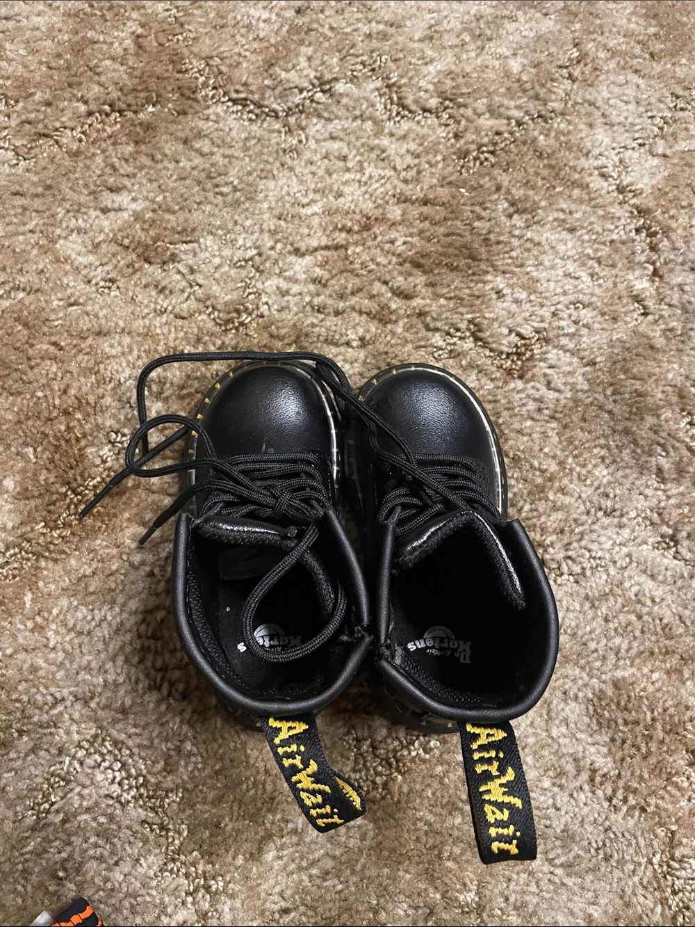 NEW! Dr Martens Girls Black Boots Size 7 - Picture 3 of 5